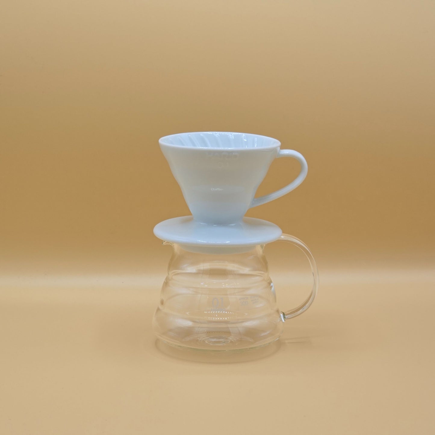 Hario V60 Ceramic Dripper White - 01