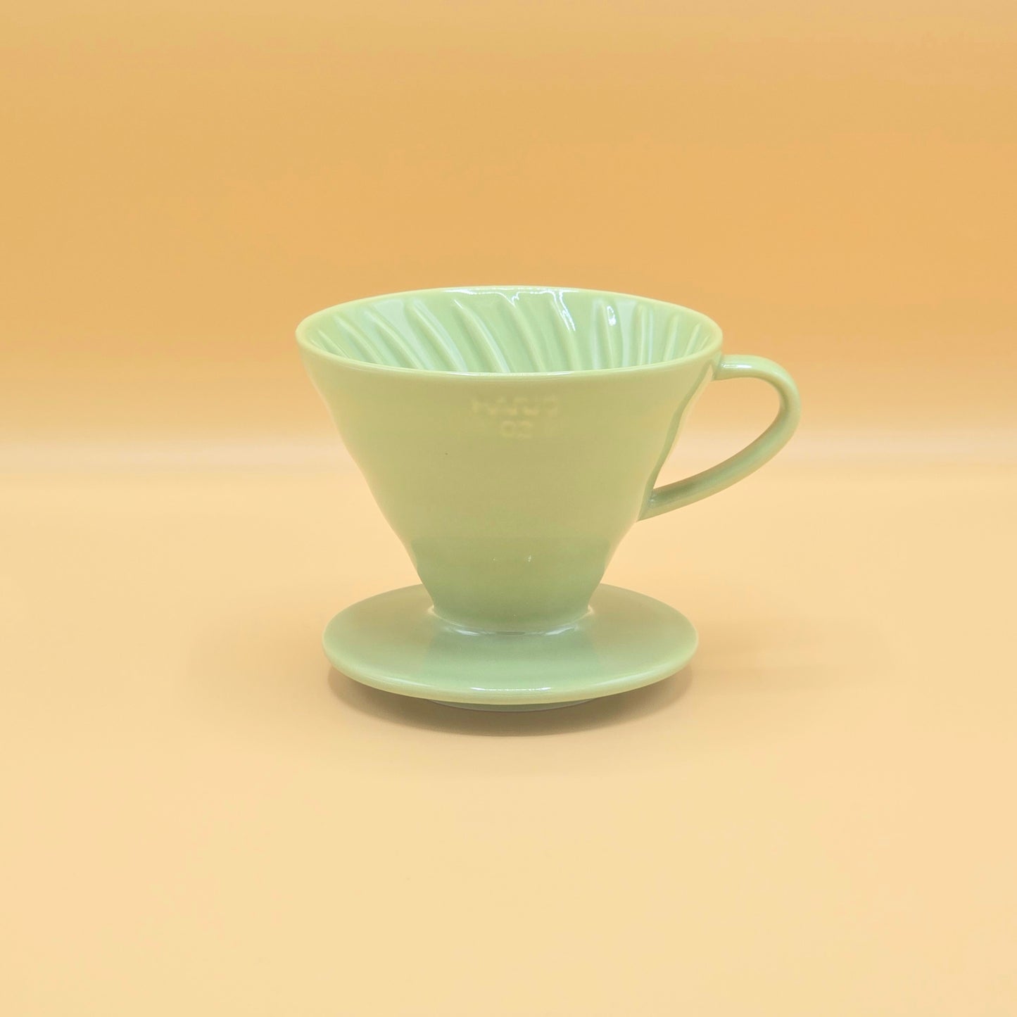 Hario V60 Ceramic Coffee Dripper Smokey Green-02