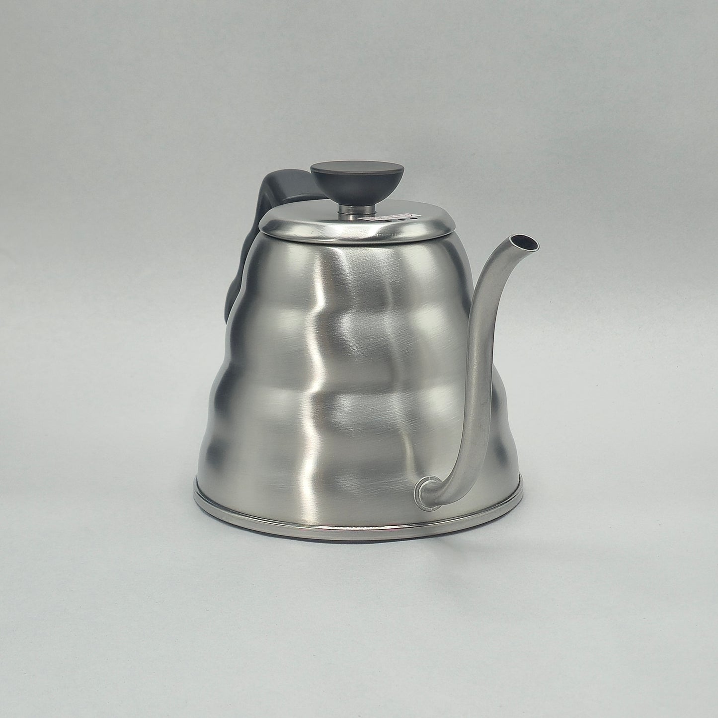 Hario V60 Buono Kettle 1,2L – tarkka kaatokannu pour over ‑kahvin valmistukseen
